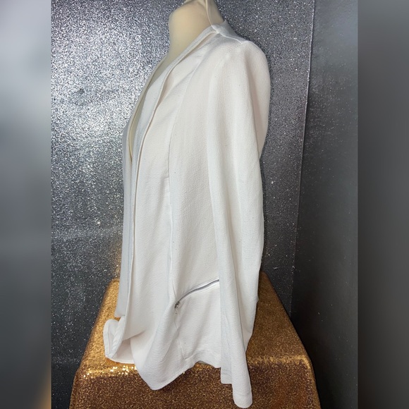 Cardigan - Picture 2 of 14